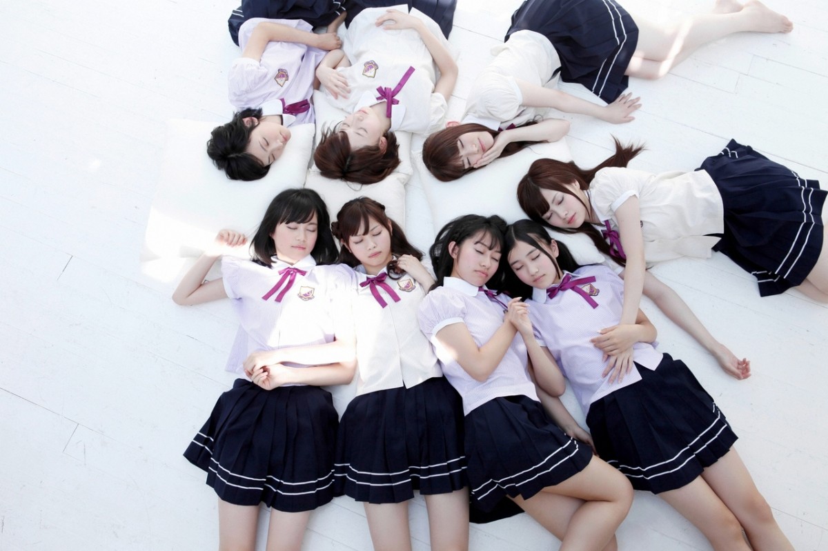 4a img_nogizaka_schooluniform