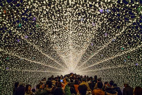 Winter Light Festival yang luar biasa di Jepang
