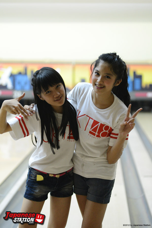 JKT48-bowling