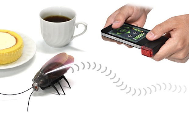 rc-gokiraji-ipad-iphone-remote-control-cockroach