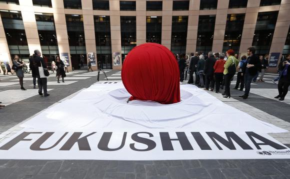 Pekerja Fukushima tewas dalam kecelakaan, pembersihan dihentikan sementara