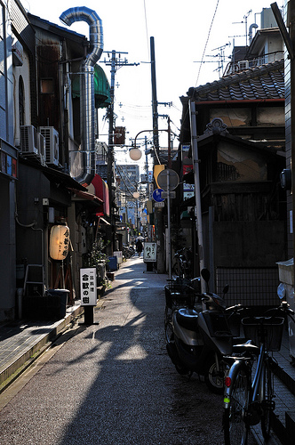 Japanese-Alleys09