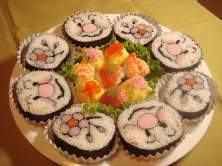 Bumbui sushi buatanmu dengan membuatnya jadi super lucu!