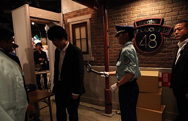AKB48-Theater-Resumes-Operations-with-Enhanced-Security-Measures-620x400