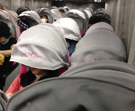 Unik! Bus Malam di Jepang Punya 'Tudung Saji' untuk Tidur