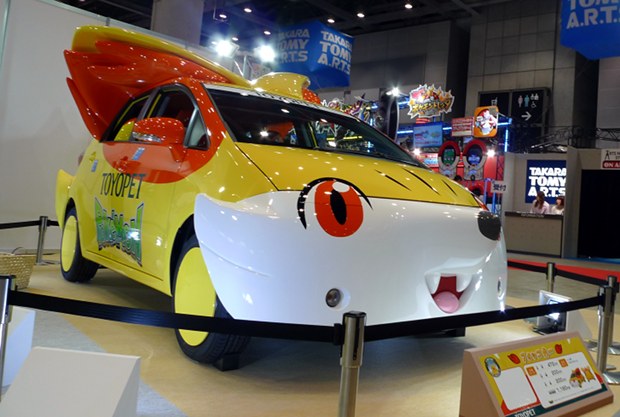 toyopet-pokemon-pikachu-fennekin-car-tokyo-toy-show-2014-4