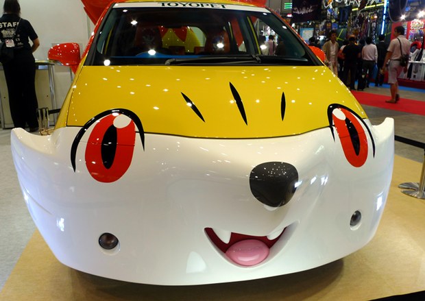toyopet-pokemon-pikachu-fennekin-car-tokyo-toy-show-2014-6