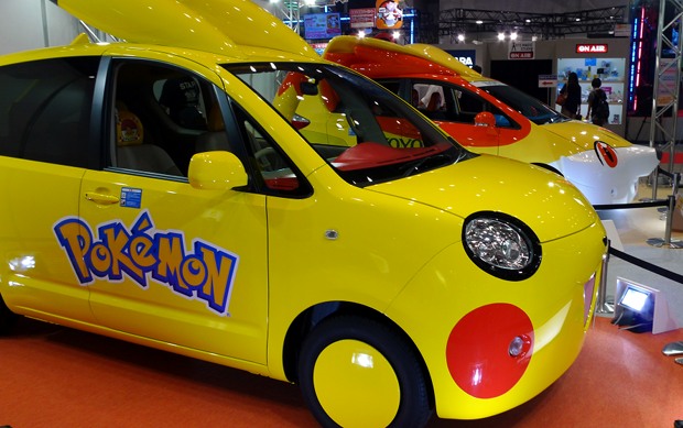 toyopet-pokemon-pikachu-fennekin-car-tokyo-toy-show-2014-7
