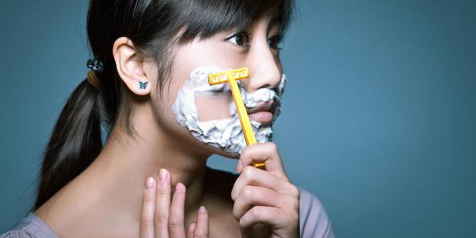 59,4 persen wanita Jepang suka mencukur rambut wajah