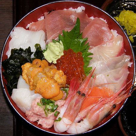 14 Makanan Populer yang Ada di Restoran Jepang