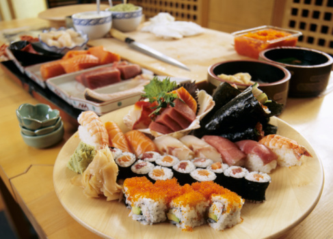 Tak Ada Nasi Jepang, Mi Instanpun Bisa Dibuat Sushi!
