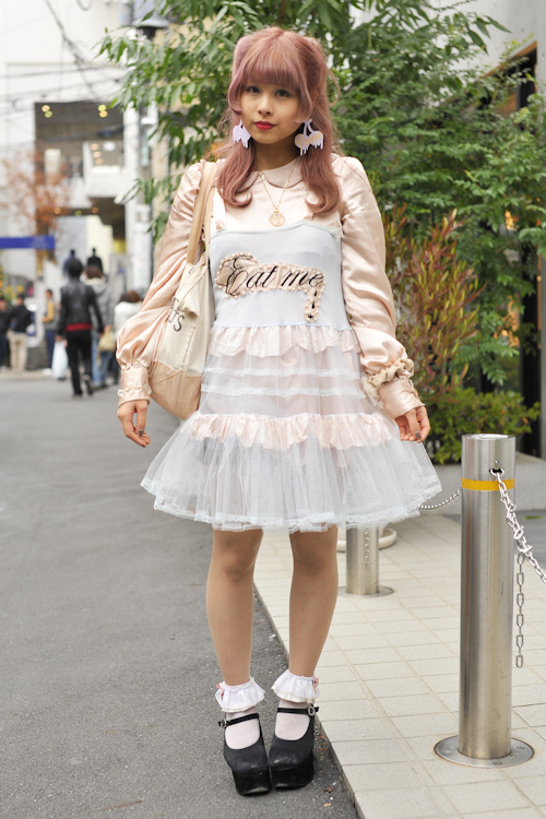 Mengenal tren Fashion Fairytale di Jepang