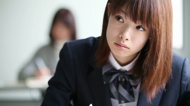 Apakah bersekolah di Jepang dalam kehidupan nyata mirip seperti dalam anime?