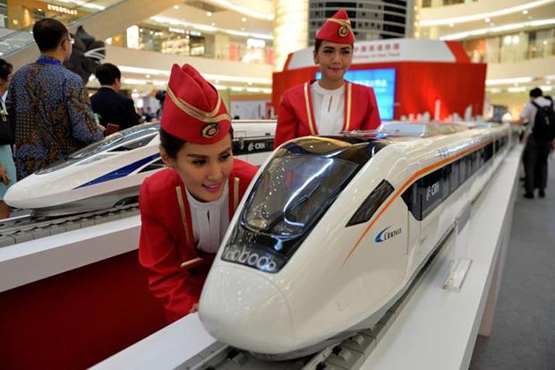 Jepang kalah kontrak dari Cina untuk proyek kereta berkecepatan tinggi di Indonesia