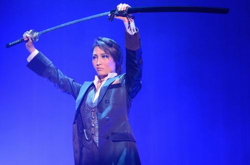 Drama musikal Rurouni Kenshin dari Takarazuka Revue tampilkan para pemerannya (10)