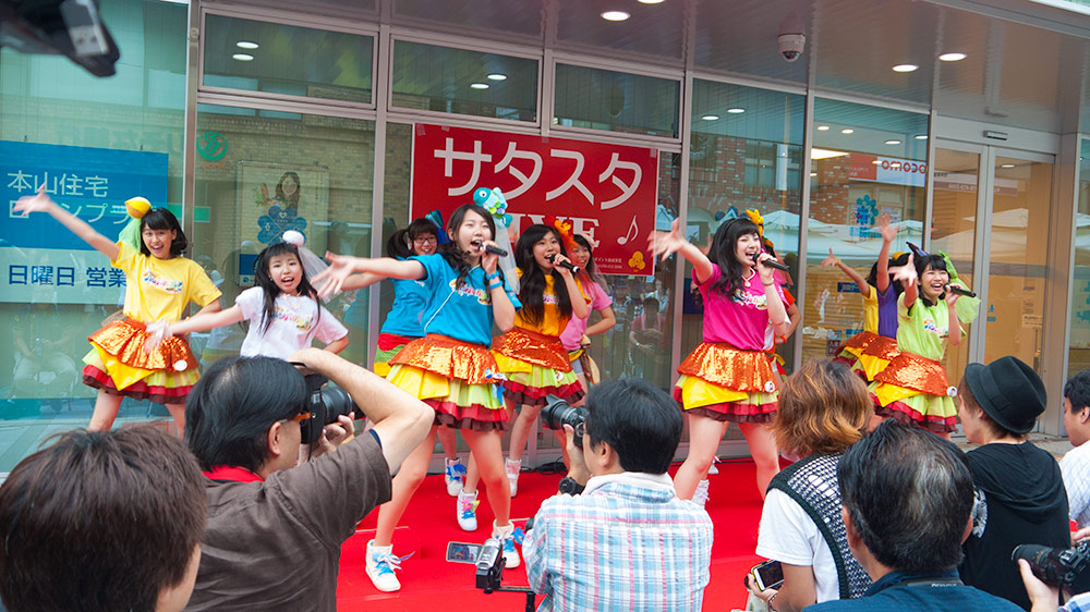 Hamburgirl Z, satu-satunya idol group Jepang bertema hamburger (5)