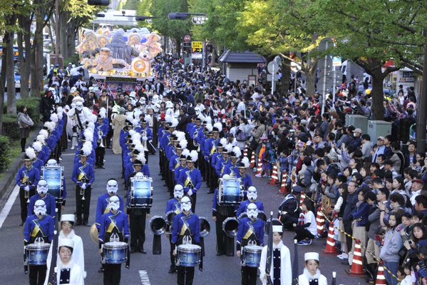 Kawasaki Halloween Parade 'Diserbu' Marching Band Stormtrooper & 100 Cosplayer 'Star Wars'