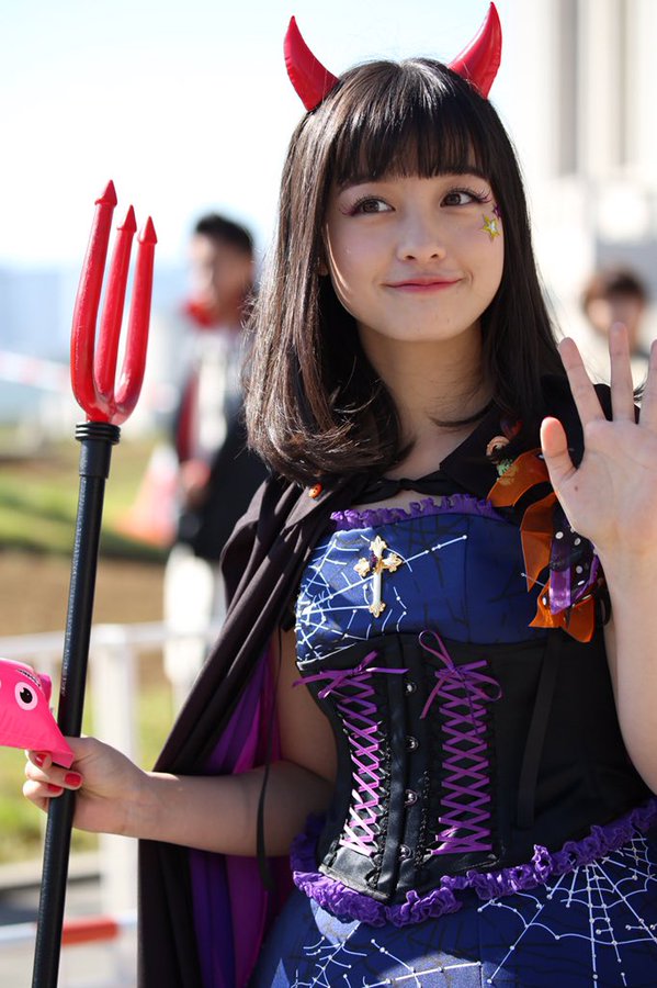 Netizen Jepang Menobatkan Gadis Ini Sebagai Queen of Halloween yang Tercantik