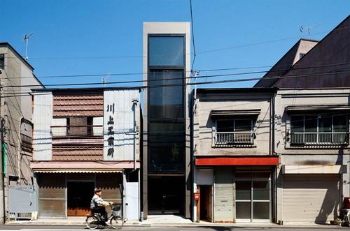 Sugoi! Inilah rumah super tipis di Tokyo dengan lebar 1,8 meter! (4)