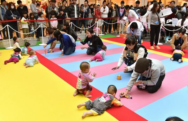 Wah, seru! Inilah balapan bayi di Jepang yang memecahkan Guinness World Record!