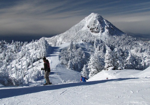 5 Lokasi Terbaik di Jepang untuk Berolahraga Ski & Snowboard 4