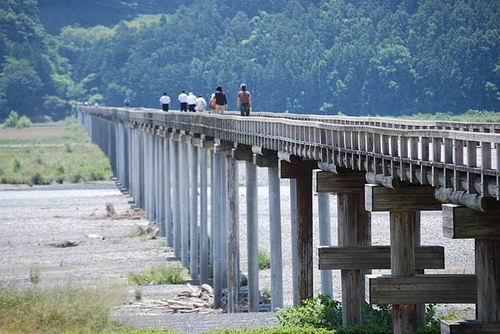 Inilah jembatan-jembatan yang menakjubkan untuk para pejalan kaki di Jepang (12)