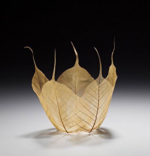 Sugoi! Seniman Jepang ciptakan mangkuk-mangkuk indah dari kerangka daun! (3)