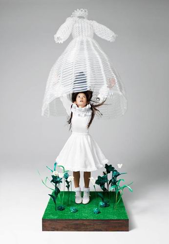 Sugoi! Seniman Jepang ini ciptakan gaun-gaun yang terbuat dari balon! (4)