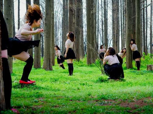 Fotografer Jepang ciptakan 'kloning' dari banyak orang dalam karya-karyanya (2)
