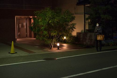 Foto-foto para pekerja malam di Jepang tampilkan sisi lain kehidupan (3)