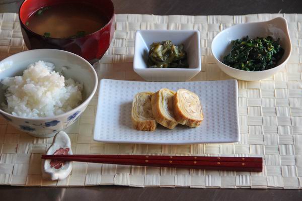 Tim peneliti Jepang Melewatkan sarapan bisa meningkatkan resiko perdarahan otak