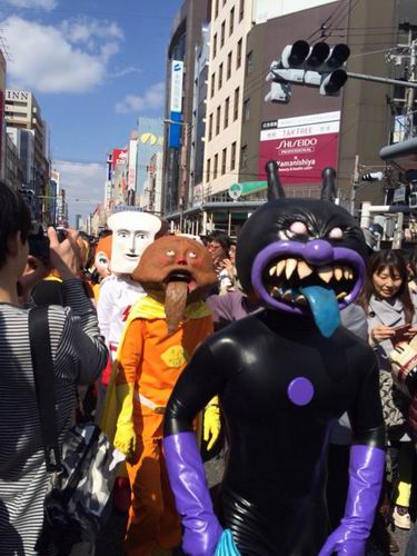 Sugoi! Cosplayer Jepang Membanjiri Jalanan di Osaka!