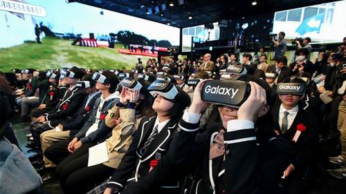 Sugoi! Sekolah di Jepang Gunakan Virtual Reality Menyambut Murid Baru!