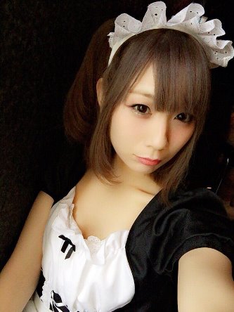 Foto-Foto Cantik Cosplayer dan Idol Sambut Hari Maid di Jepang