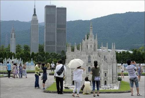 Tobu World Square, Taman di Jepang Berisi Miniatur Bangunan Bersejarah di Dunia (2)