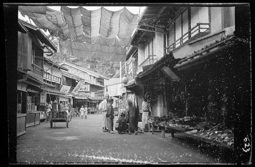 Foto-foto Kehidupan di Jepang 100 Tahun Yang Lalu (2)