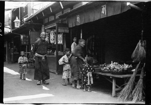 Foto-foto Kehidupan di Jepang 100 Tahun Yang Lalu (8)