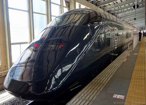 Genbi Shinkansen, Kereta Jepang Yang Dihiasi Karya Seni (1)