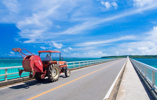 3 Jembatan di Okinawa Yang Memiliki Pemandangan Memukau