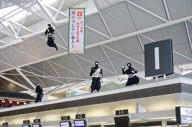 Sugoi! Para Ninja Ini Beraksi di Bandara Chubu Jepang!