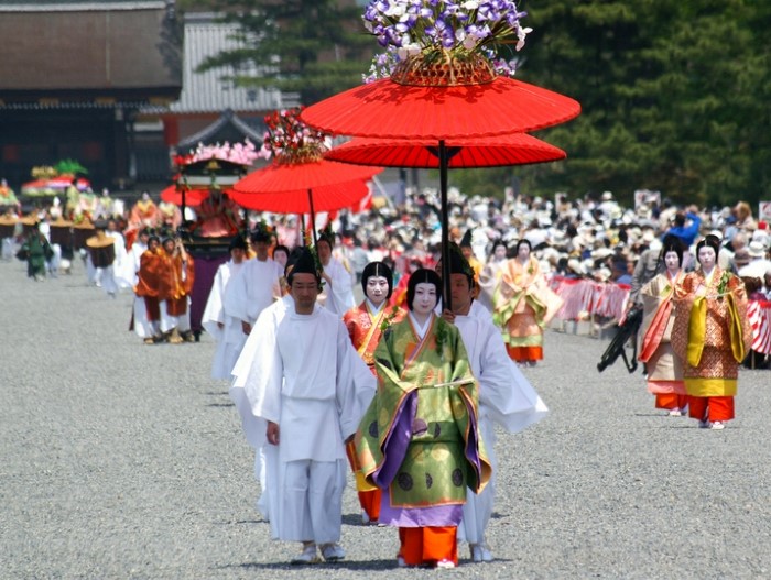 Kuil Tertua di Kyoto ini Tawarkan Pengalaman Spiritual yang Kuat 1