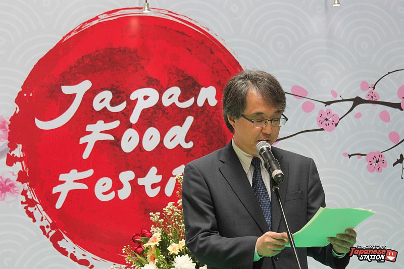 mencicipi-5-makanan-jepang-spesial-di-japan-food-festival-2016-2