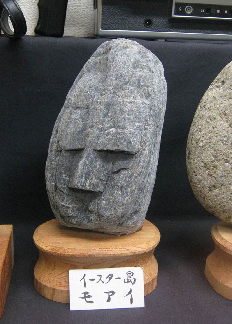 unik-di-jepang-ada-museum-batu-berbentuk-wajah-mirip-manusia-2