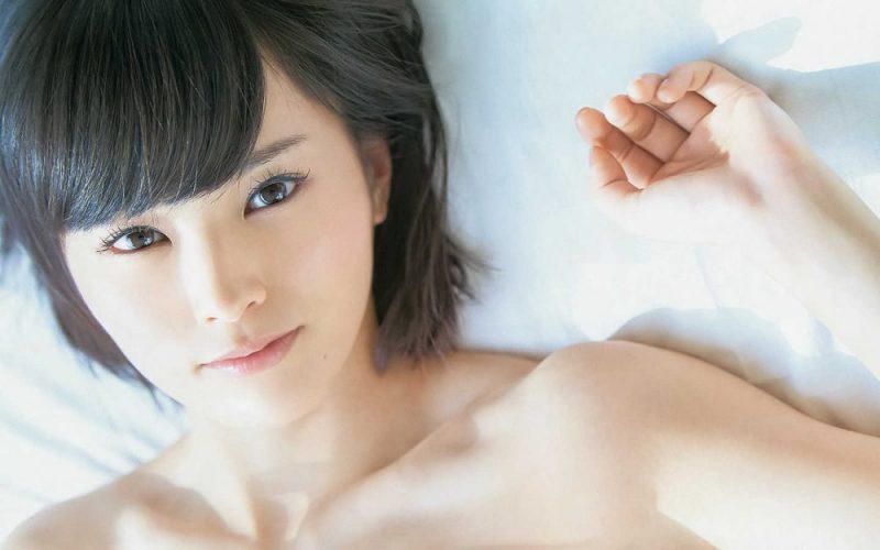 10 Selebriti Wanita Jepang Dengan Model Rambut Shortcut Terbaik