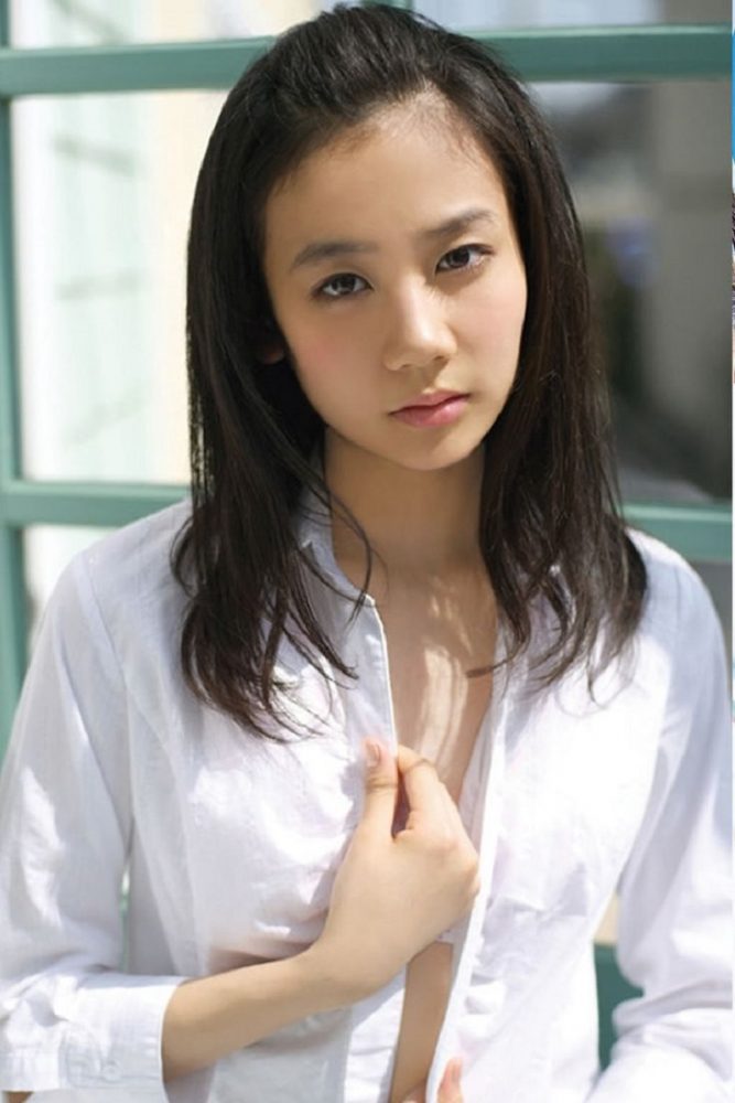 Profil Fumika Shimizu, Aktris Cantik Yang Pensiun Dini