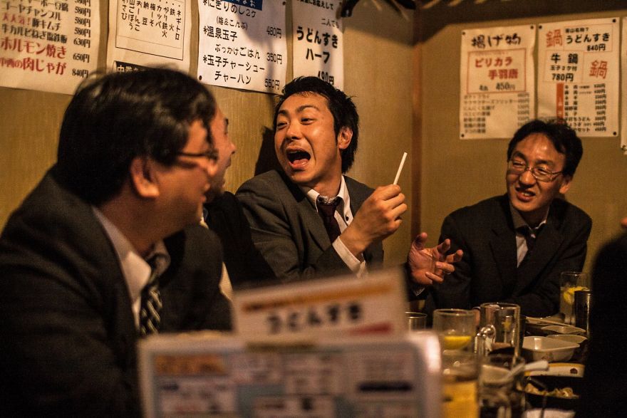Foto-foto Kerasnya Kehidupan Para Pekerja di Jepang