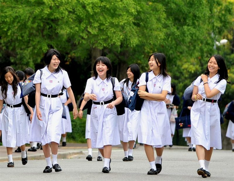 Perbandingan Seragam Siswi SMA Jepang Menurut Daerah Sekolahnya