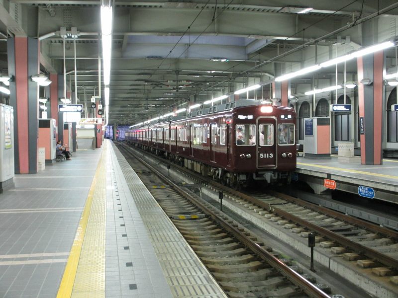 3 Jalur Kereta yang Banyak Dinaiki Wanita Cantik di Kansai