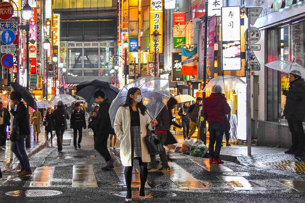 Tur ini Menawarkan Wisatawan Untuk Melihat Kehidupan Malam di Shibuya