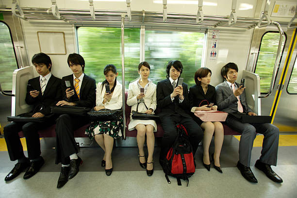 Beberapa Hal Unik yang Dialami Orang Jepang yang Menggunakan Kereta Ke Sekolah dan Kantor